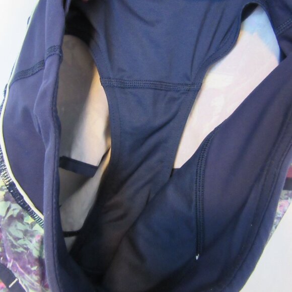 Lululemon Navy Blue Speed Shorts Women 6 Watercolor Pattern Athletic Gym Workout - Picture 6 of 6